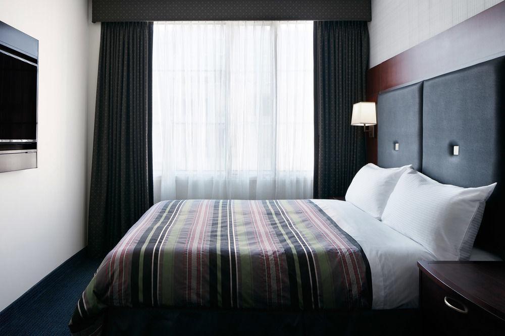 https://club-quarters-in-washington-dc-hotel.hotelmix.co.uk/data/Photos/OriginalPhoto/12787/1278735/1278735832/Club-Quarters-Hotel-White-House-Washington-Dc-Exterior.JPEG